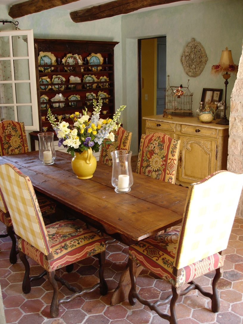 Dining room with antique table. 